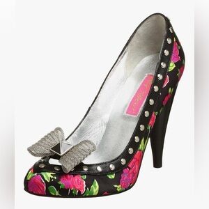 Betsey Johnson Women's Fedora Pump,Black Multi 8.5 M